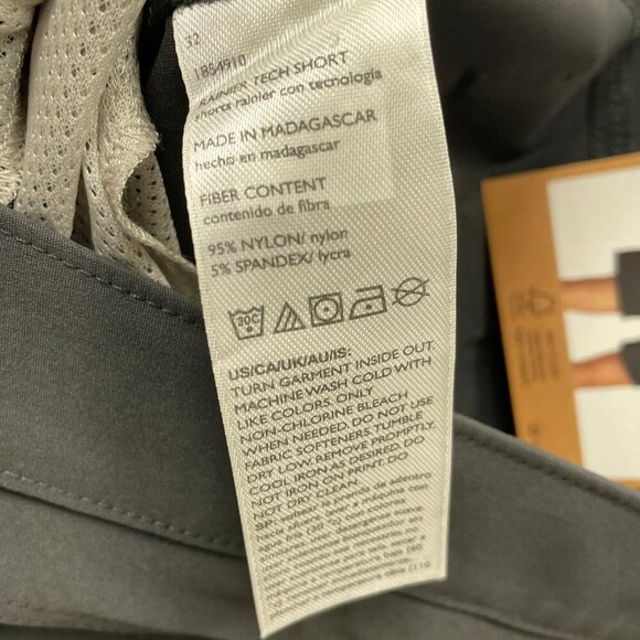 NEW Eddie Bauer Rainier 10” Tech Shorts Men’s 32 Cargo Outdoor Black i1383 - Picture 6 of 9